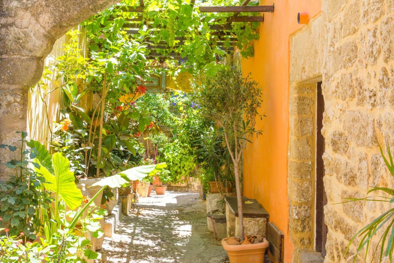 Colours - Old Town - Studios Rhodes City Bagian luar foto